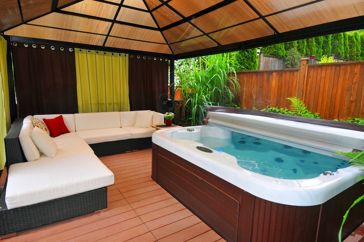 hot tub privacy ideas