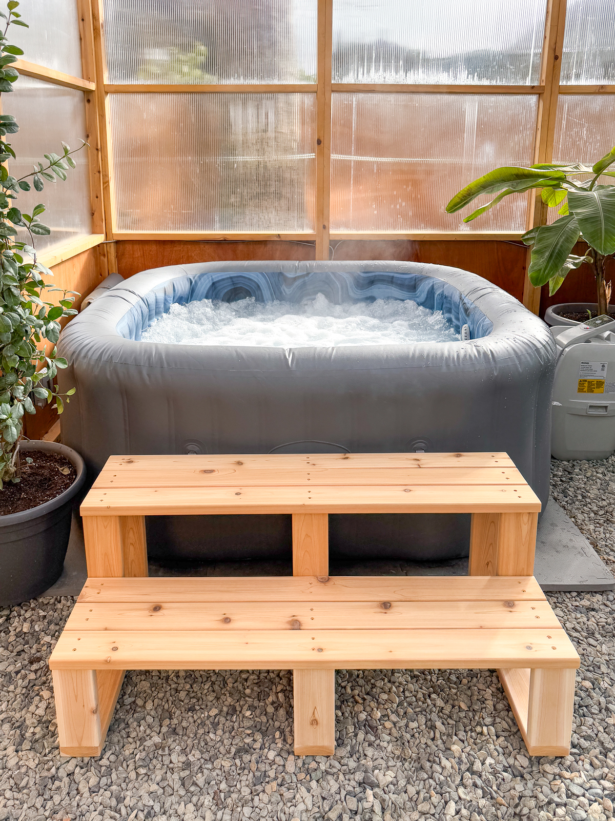 maintaining hot tub temperature