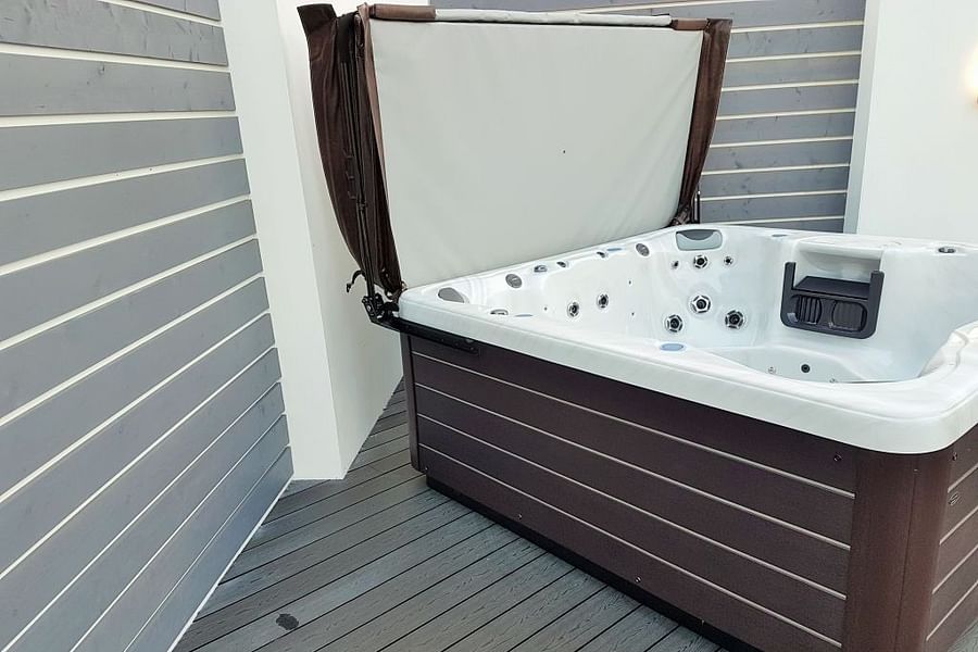 hot tub cover lift mechanism