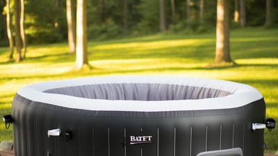 Intex vs SaluSpa Inflatable Hot Tubs: Which Brand Should You Choose?